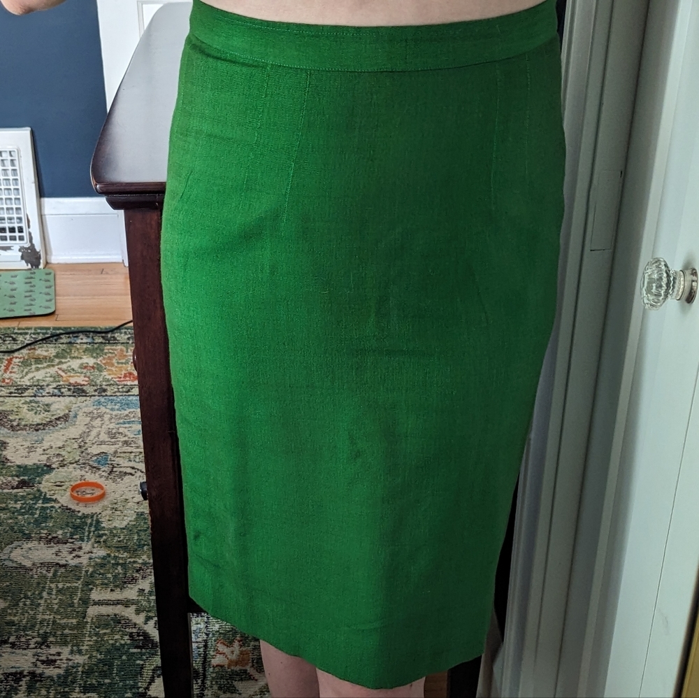 Vintage gorgeous Kelly green pencil skirt